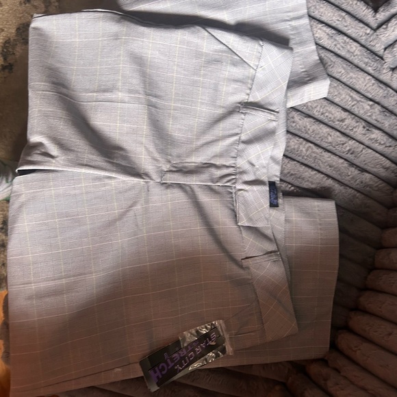 Star City Grey and White Checkered Crop Pants - Picture 3 of 5